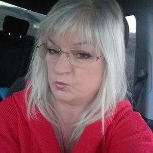 Meet your Posher, Becky